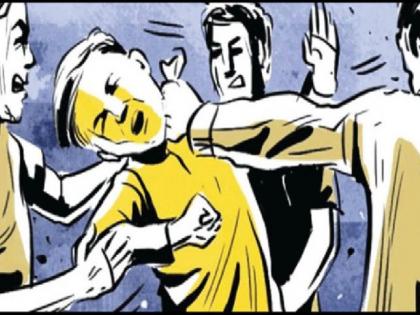 Fighting over a chat argument | गप्पा मारण्याच्या वादातून हाणामारी Fighting over a chat argument | गप्पा मारण्याच्या वादातून हाणामारी