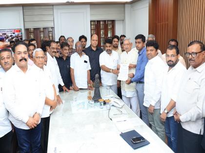 The grand alliance government is more interested in sharing power among local bodies than in the losses of farmers Congress leader Satej Patil criticizes | बांधावर कृषीमंत्री दिसले नाहीत, सत्तेच्या वाटणीत महायुतीला रस; काँग्रेस नेते सतेज पाटील यांची टीका 