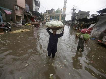 282 people have died in last 4 weeks due to heavy rains in Pakistan | Pakistan: पाकिस्तानात पावसामुळे २८२ जणांचा मृत्यू; २० वर्षांचा रेकॉर्ड तुटला, अनेक भागात बत्ती गुल!