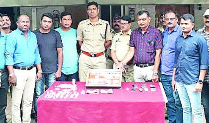 Security for guns brought thieves to Amravati | बंदुकांच्या सुरक्षेत चोरांना आणले अमरावतीत