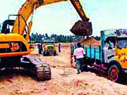 Unauthorized storage in sand dumping yards due to recession | मंदीमुळे रेतीचा डम्पिंग यार्डमध्ये अनधिकृत साठा