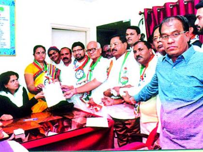 NCP's attack for farmers' problems | शेतकऱ्यांच्या समस्यांसाठी राष्ट्रवादीचा हल्लाबोल