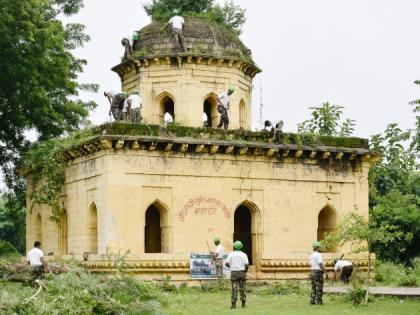 Khandkya Ballalshaha King's Samadhi Cleanliness | खांडक्या बल्लाळशहा राजाच्या समाधीची स्वच्छता