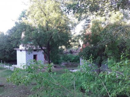 Devotees are barred from entering Devdari, which adds to the beauty of nature | निसर्ग सौंदर्यात भर घालणाऱ्या देवदरीत भाविकांना प्रवेश बंदी