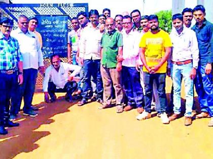 The ban on the activities of the Agricultural Produce Market Committee | कृषी उत्पन्न बाजार समितीचे व्यवहार ठप्प The ban on the activities of the Agricultural Produce Market Committee | कृषी उत्पन्न बाजार समितीचे व्यवहार ठप्प