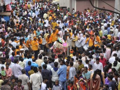 Great procession of Ashwatthama pilgrims | अश्वत्थामा यात्रेकरुंची भव्य मिरवणूक