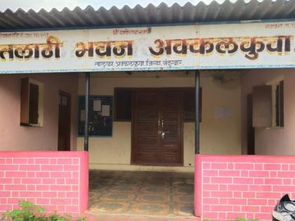 There are also talathis in the district who have never met | जिल्ह्यात असेही आहेत तलाठी ज्यांच्या कधी होईनात भेटीगाठी There are also talathis in the district who have never met | जिल्ह्यात असेही आहेत तलाठी ज्यांच्या कधी होईनात भेटीगाठी