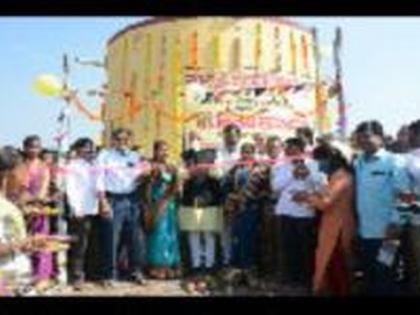 Water festival in Khokartale and Ekdere village | खोकरतळे अन‌् एकदेरे गावात जलोत्सव