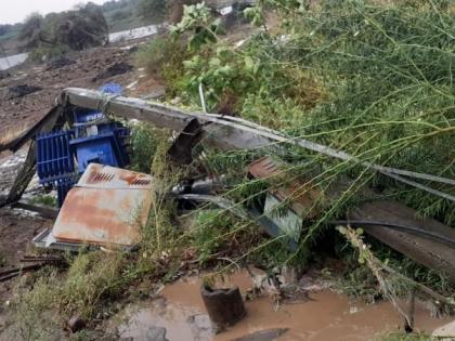 Crops landed on Tapi coast due to heavy rains | तापी तटावर वादळी पावसाने पिके जमीनदोस्त