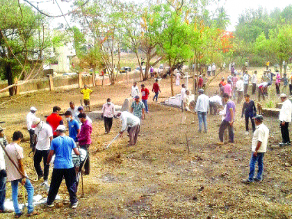 Exorcism from cloth and cloth cemeteries | तिरडीची लाकडं अन् कापडं स्मशानातून हद्दपार Exorcism from cloth and cloth cemeteries | तिरडीची लाकडं अन् कापडं स्मशानातून हद्दपार
