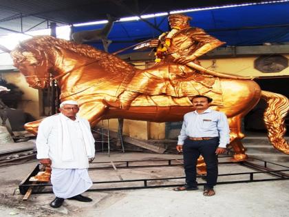 Equestrian Shiva idol installed in Solapur in Madhya Pradesh | सोलापुरात साकारलेल्या अश्वारुढ शिवमूर्तीची मध्यप्रदेशात प्रतिष्ठापना