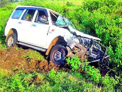 Two killed in a car-bike accident | कार-दुचाकीच्या अपघातात दोघे ठार