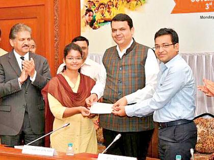 Ganeshwadi Gram Panchayat gets five lakhs award | गणेशवाडी ग्रामपंचायतीला पाच लाखांचा पुरस्कार