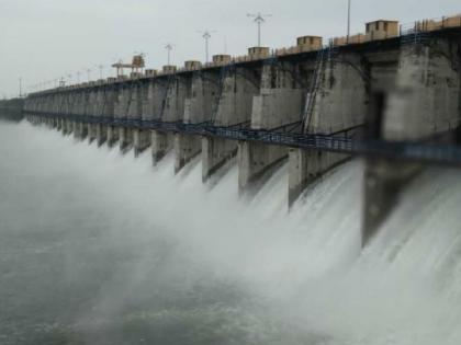 Nine projects in Vidarbha still overflow | विदर्भातील नऊ प्रकल्प अद्यापही ओव्हरफ्लो