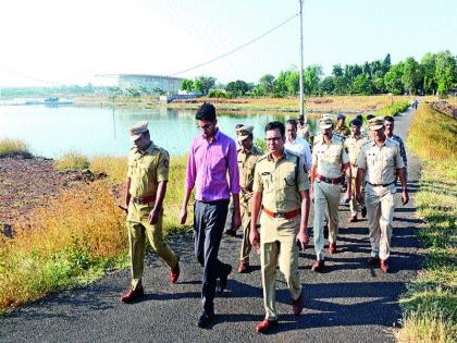  Temporary suspension to release water to Jaikwadi | जायकवाडीस पाणी सोडण्यास तात्पुरती स्थगिती