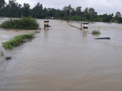 20 villages in Gondia district flooded; Two hundred civilians were evacuated | गोंदिया जिल्ह्यात २० गावांना पुराचा वेढा; दोनशेवर नागरिकांना सुरक्षित स्थळी हलविले