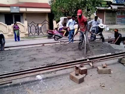 Due to the excavation, a power cable of 6.87 crores was badly damaged in Nagpur | खोदकामामुळे नागपुरात ६.८७ कोटींची वीज केबल खराब