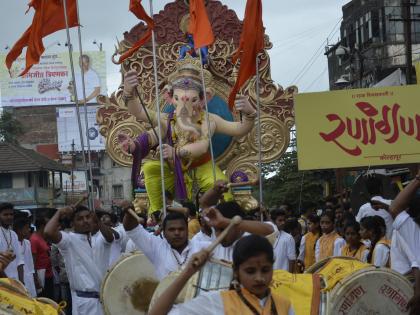 The 'King of Karveer' arrives in excitement | Ganpati Festival -‘करवीरचा राजा’चे जल्लोषात आगमन