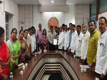 Directly pipeline ineffective Satej Patil defamation is a betel nut Former Congress corporator alleges | Kolhapur: थेट पाइपलाइन कुचकामी ठरवून सतेज पाटलांच्या बदनामीची सुपारी, काँग्रेसच्या माजी नगरसेवकांचा आरोप 