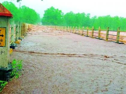 Floods of river in six talukas | सहा तालुक्यातील नदीनाल्यांना पूर