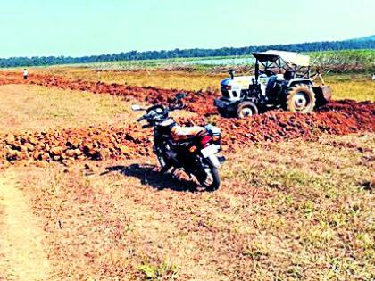 Encroachment on 25 acres of pond | तलावाच्या २५ एकर जमिनीवर अतिक्रमण