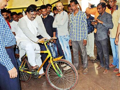 Bamboo Training and Research Centers to promote development | बांबू प्रशिक्षण व संशोधन केंद्र विकासाला चालना देणार