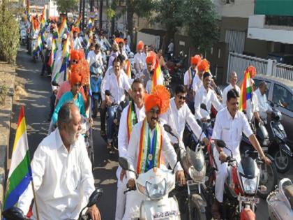 Nonviolence, peace message from a motorcycle rally in Dhule | धुळ्यात मोटरसायकल रॅलीतून अहिंसा, शांतीचा संदेश