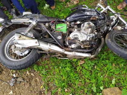 Three youths killed in two-wheeler accident near Dindori | दिंडोरीजवळ दोन दुचाकींच्या अपघातात तिन युवक ठार