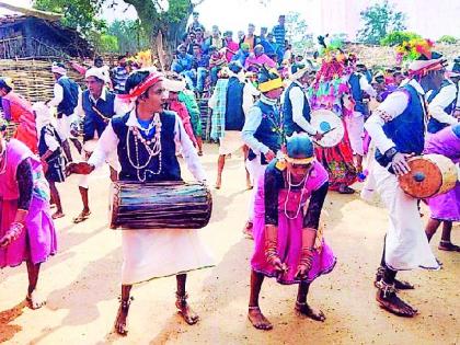 At the time of the tribal cultural festival in Kamat | कामतळ्यात आदिवासी सांस्कृतिक महोत्सव थाटात