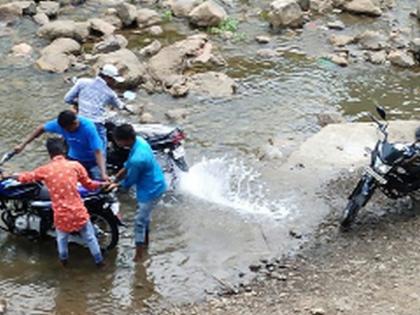 A walk in Satpuda for those who are tired of the lockdown | लॉकडाऊनला कंटाळलेल्यांची सातपुड्यात सैर A walk in Satpuda for those who are tired of the lockdown | लॉकडाऊनला कंटाळलेल्यांची सातपुड्यात सैर