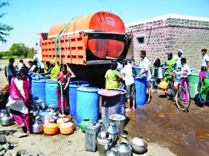 Water supply to 60 lakh people in Sangli district, 60 lakh people | सांगली जिल्ह्यात दीड लाख लोकांना ६० टँकरने पाणीपुरवठा