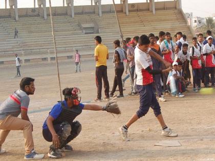 Latur's team is in the semifinals | लातूरचा संघ उपांत्य फेरीत