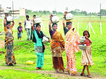 Artificial water shortage due to pipeline filling at Pangari | पांगरी येथे पाइपलाइन फुटल्याने कृत्रिम पाणीटंचाई