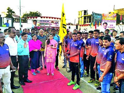 Sports flame begins with ignition of Vidarbha Kho Kho | विदर्भस्तरीय खो-खो स्पर्धेला क्रीडा ज्योत प्रज्वलनाने प्रारंभ