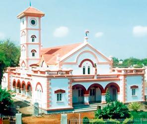 The original premises of the shop car rental will disappear from the city | दुकान गाळे भाड्याची मूळ नस्तीच पालिकेतून गायब The original premises of the shop car rental will disappear from the city | दुकान गाळे भाड्याची मूळ नस्तीच पालिकेतून गायब