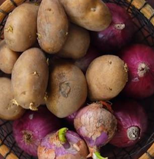 कांदे-बटाटे लवकर खराब होतात? लक्षात ठेवा २ सोप्या गोष्टी, कांदे-बटाटे टिकतील भरपूर दिवस...