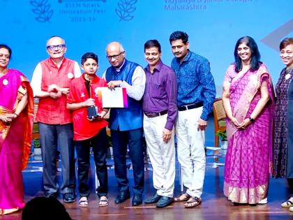 Mitesh Vispute of Bhiwandi bagged the first position in the National Level Science Exhibition | राष्ट्रीय स्तरावरील विज्ञान प्रदर्शनात भिवंडीच्या मितेश विसपुते याने पटकावला प्रथम क्रमांक