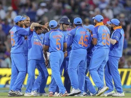 IPL 2019: 'this' Indian players can do the equivalent performance of Virat Kohli, telling Chris Gayle | IPL 2019 : विराट कोहलीची बरोबरी 'हा' भारतीय खेळाडू करू शकतो, सांगतोय ख्रिस गेल