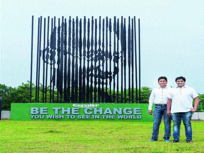  Nashik, the world's largest Gandhiji metallurgy | जगातील सर्वांत मोठे गांधीजींचे धातुशिल्प नाशिकमध्ये