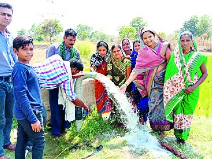 The woman Sarpanch of Seelygaon defeated the water shortage | सिलेगावच्या महिला सरपंचाने केली पाणीटंचाईवर मात