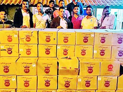 In Shadra, Rs. 33 lakhs worth of liquor was seized | भद्रावतीत ३३ लाखांचा दारूसाठा जप्त