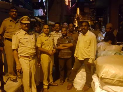 nashik,police,Illegal,gutkha,Bhadrakali,raid | भद्रकालीतील अवैध गुटखा व्यावसायिकावर छापा