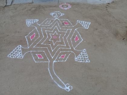 The importance of the rangoli ranges of Ekadashi is still retained | एकादशीला कासवाच्या रांगोळीचे महत्व आजही कायम