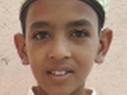 Child dies after falling from bridge | पुलावरून पडल्याने पाण्यात बुडून बालकाचा मृत्यू Child dies after falling from bridge | पुलावरून पडल्याने पाण्यात बुडून बालकाचा मृत्यू
