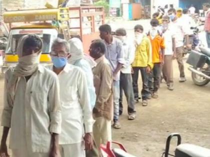 Urea will be available only if other fertilizers are linked | अन्य खतांची लिंकींग केले तरच युरिया मिळणार Urea will be available only if other fertilizers are linked | अन्य खतांची लिंकींग केले तरच युरिया मिळणार