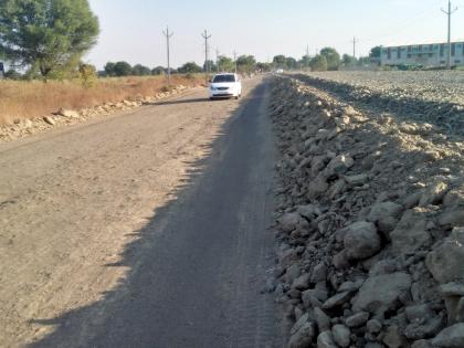 Jintur- The work of Parbhani National Highway was stalled | जिंतूर- परभणी राष्ट्रीय महामार्गाचे काम ठप्प