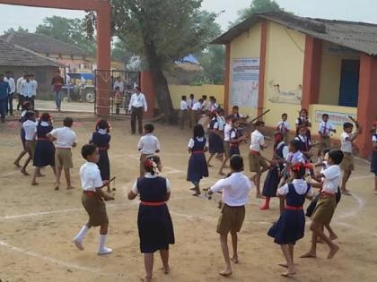 In Ratnagiri district, 650 schools of lesser population will be closed? | रत्नागिरी जिल्ह्यात कमी पटसंख्येच्या ६५० शाळा बंद होणार?