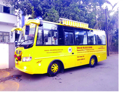 The blood of a moving car matched with the blood! | फिरत्या गाडीचं जुळलं तरुणाईशी ‘रक्ताचं’ नातं!