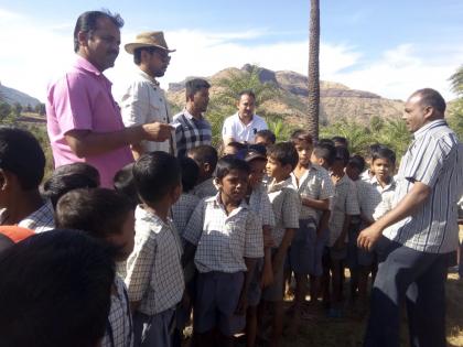  The 'hero' who gave school materials was lost | शालेय साहित्य देणारा ‘नायक’ हरपला