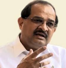 Government ignores the demands of milk producers: Radhakrishna Vikhe | दूध उत्पादकांच्या मागण्यांकडे सरकारचे दुर्लक्ष- राधाकृष्ण विखे यांचा आरोप